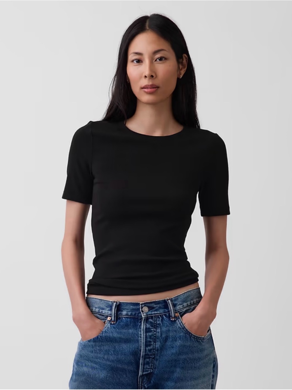 🌻 GAP Modern Fit black elbow length sleeve tee. Size S.